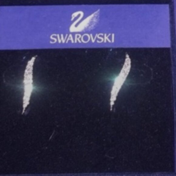 NEW Swarovski Aline Pierced Earrings Silver Stud